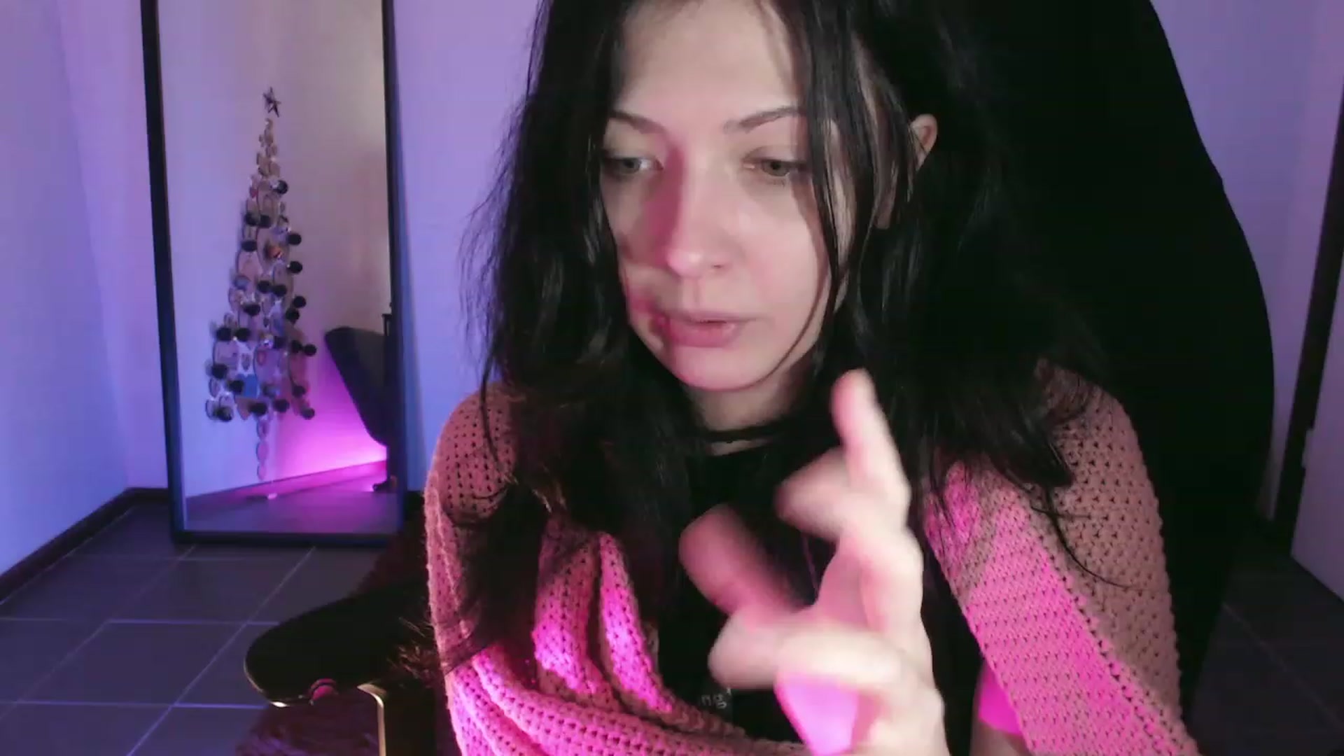 Gallery image thumbnail from poopage's myfreecams stream on, 12/10/2023, 02:36 image 3 of 20