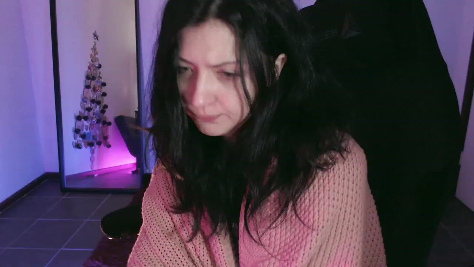 Gallery image thumbnail from poopage's myfreecams stream on, 12/10/2023, 02:36 image 12 of 20