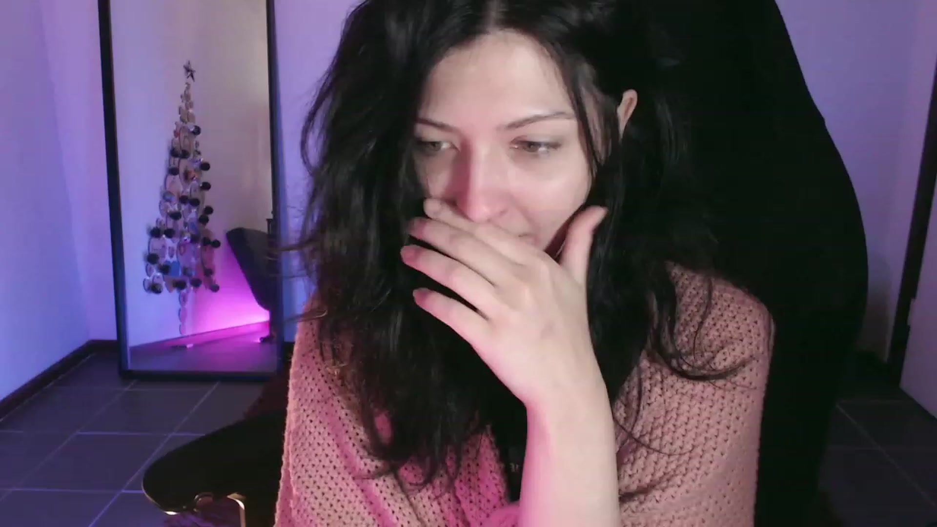 Gallery image thumbnail from poopage's myfreecams stream on, 12/10/2023, 02:36 image 15 of 20