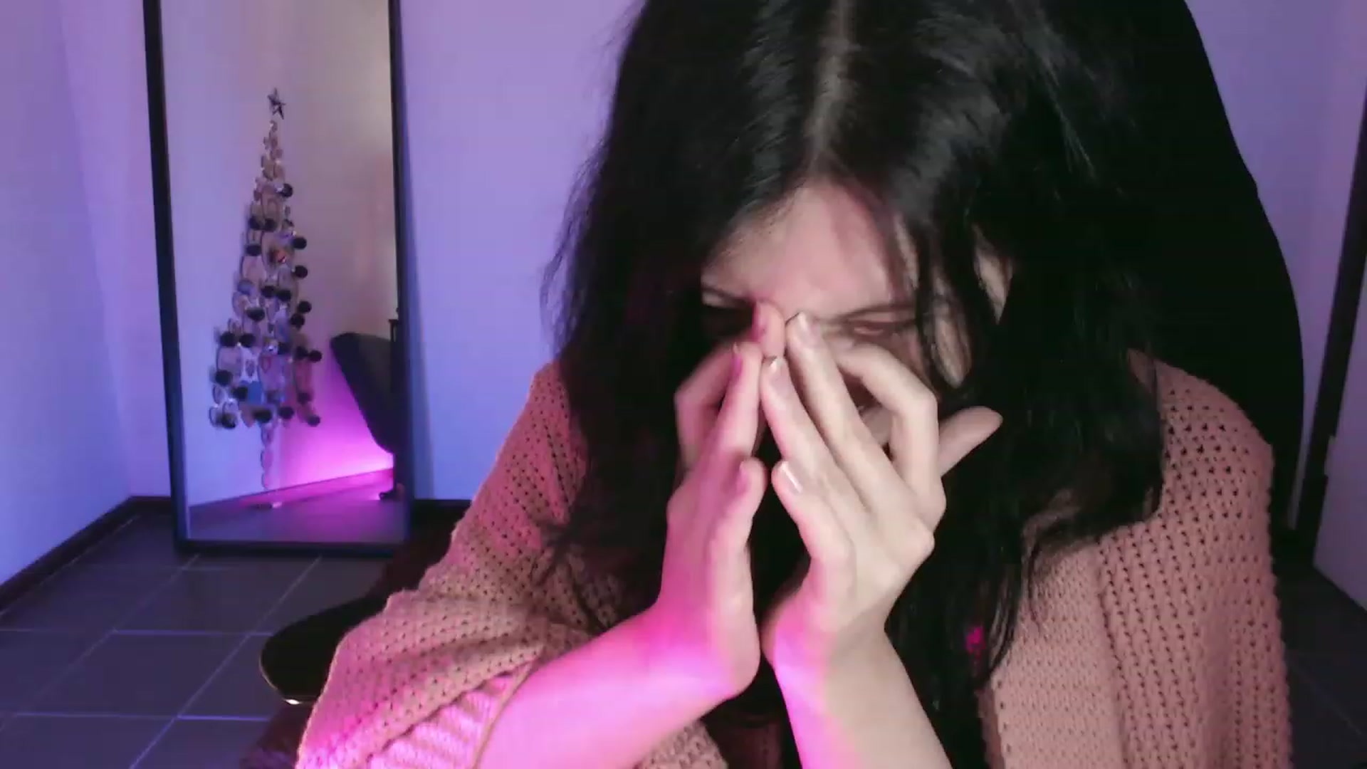Gallery image thumbnail from poopage's myfreecams stream on, 12/10/2023, 02:36 image 2 of 20
