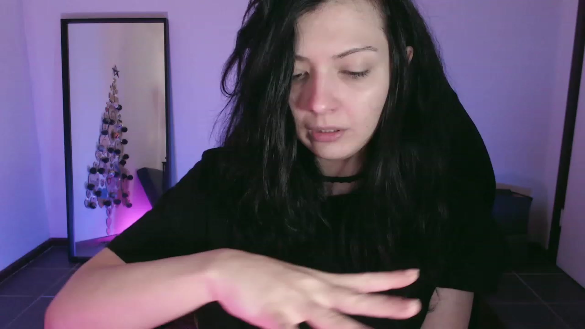 Gallery image thumbnail from poopage's myfreecams stream on, 12/10/2023, 02:36 image 20 of 20