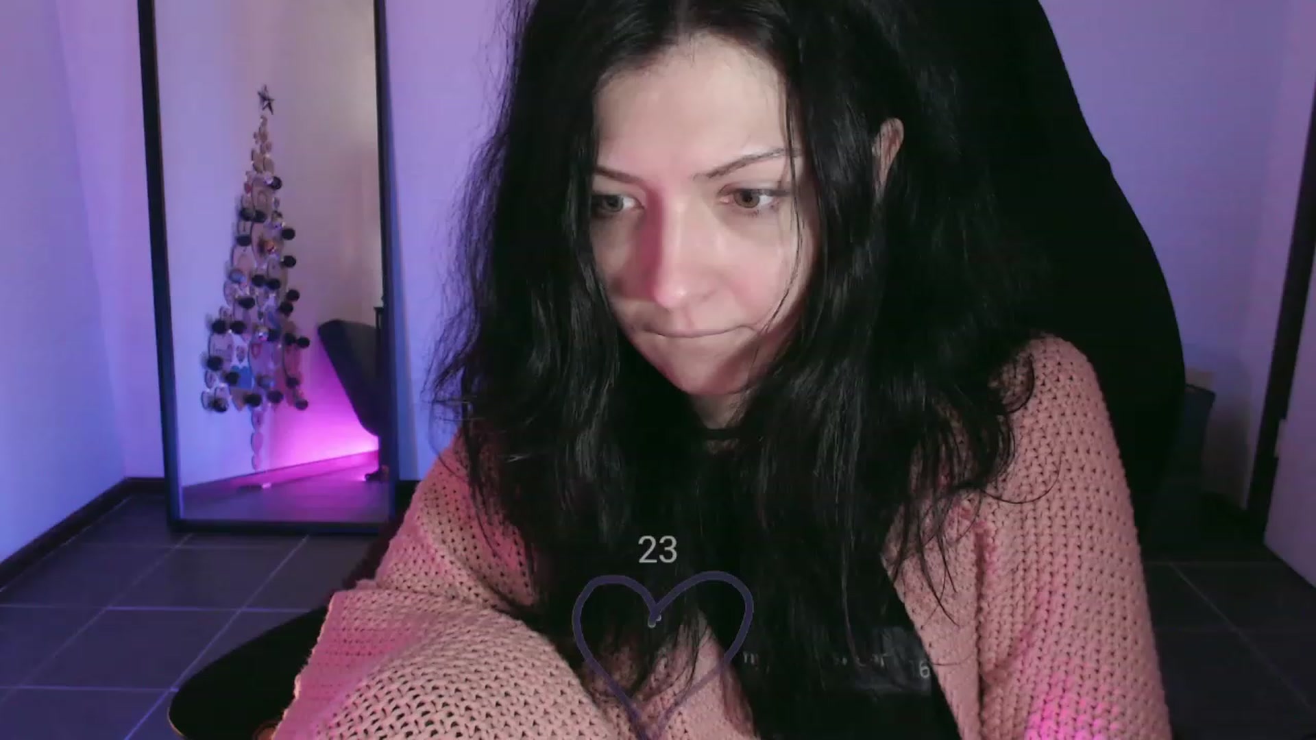 Gallery image thumbnail from poopage's myfreecams stream on, 12/10/2023, 02:36 image 13 of 20