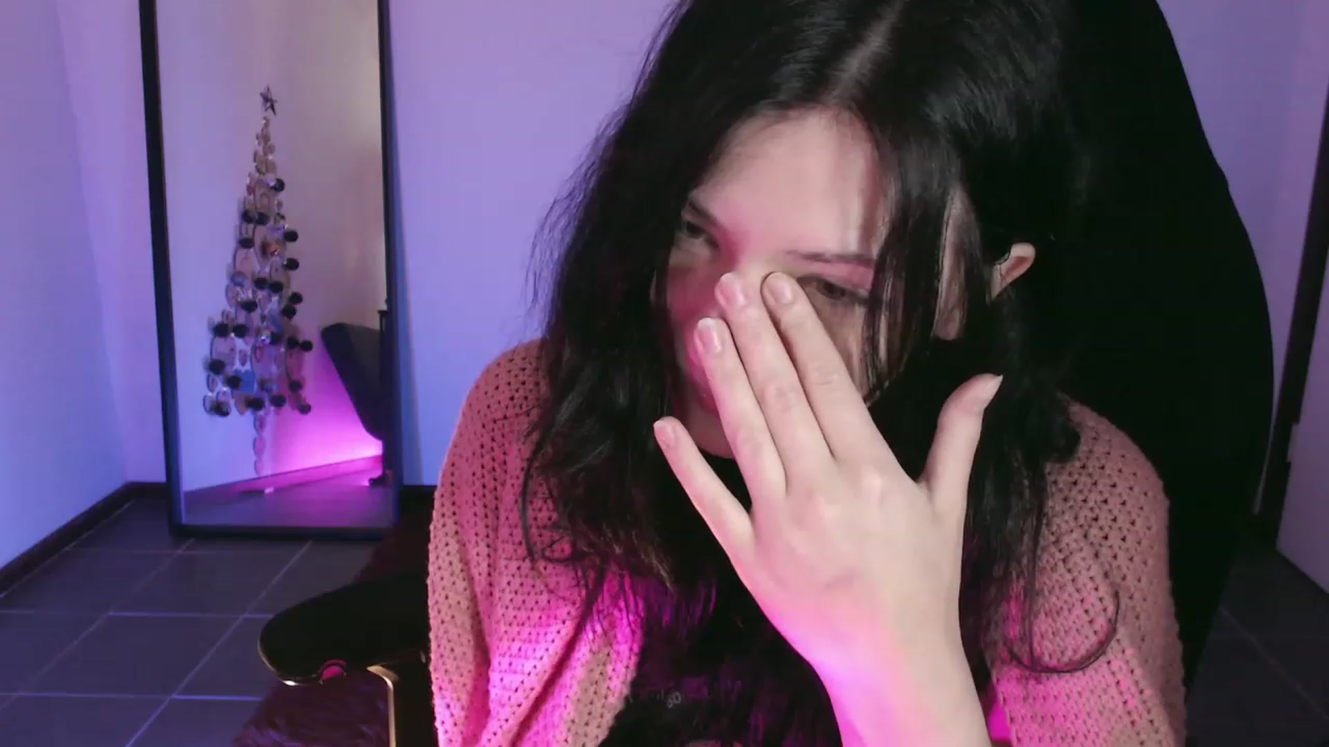 Gallery image thumbnail from poopage's myfreecams stream on, 12/10/2023, 02:36 image 4 of 20