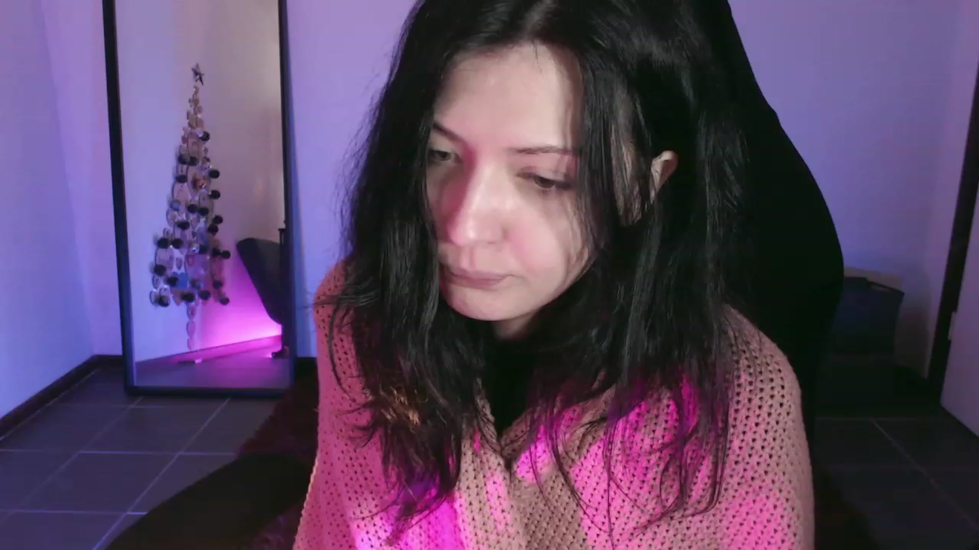 Gallery image thumbnail from poopage's myfreecams stream on, 12/10/2023, 02:36 image 6 of 20