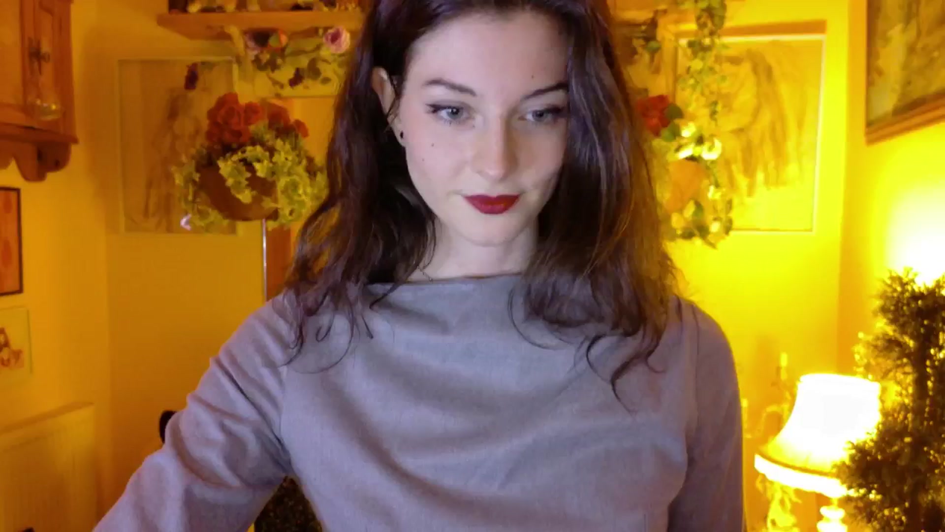 Gallery image thumbnail from porcelaincity's myfreecams stream on, 05/31/2025, 01:19 image 2 of 20