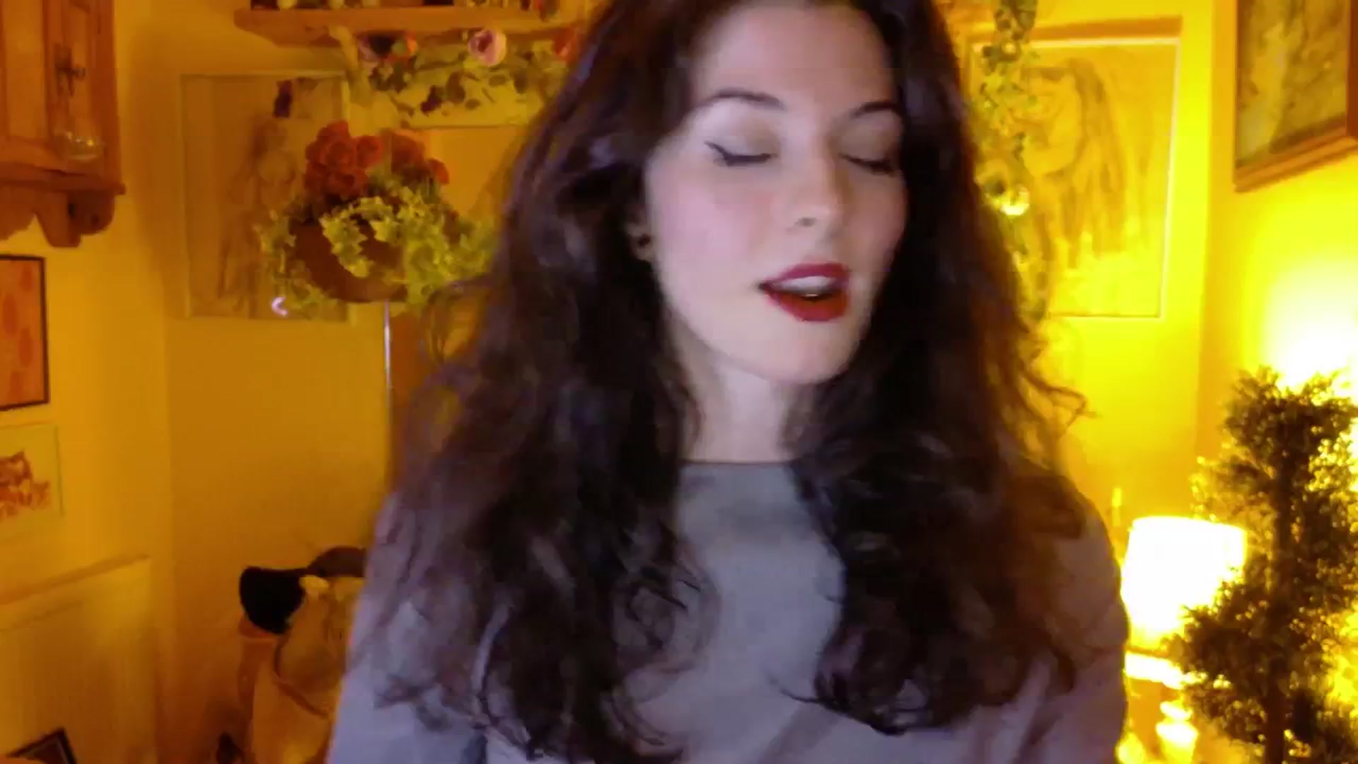 Gallery image thumbnail from porcelaincity's myfreecams stream on, 05/31/2025, 01:19 image 8 of 20