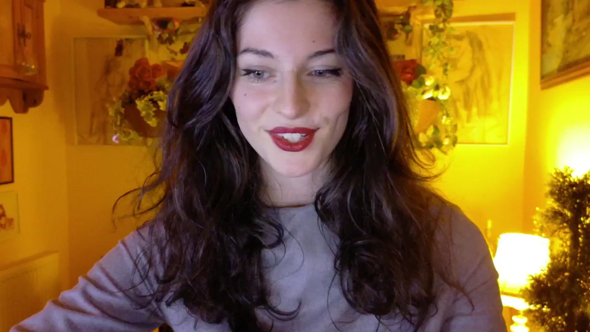 Gallery image thumbnail from porcelaincity's myfreecams stream on, 05/31/2025, 01:19 image 3 of 20