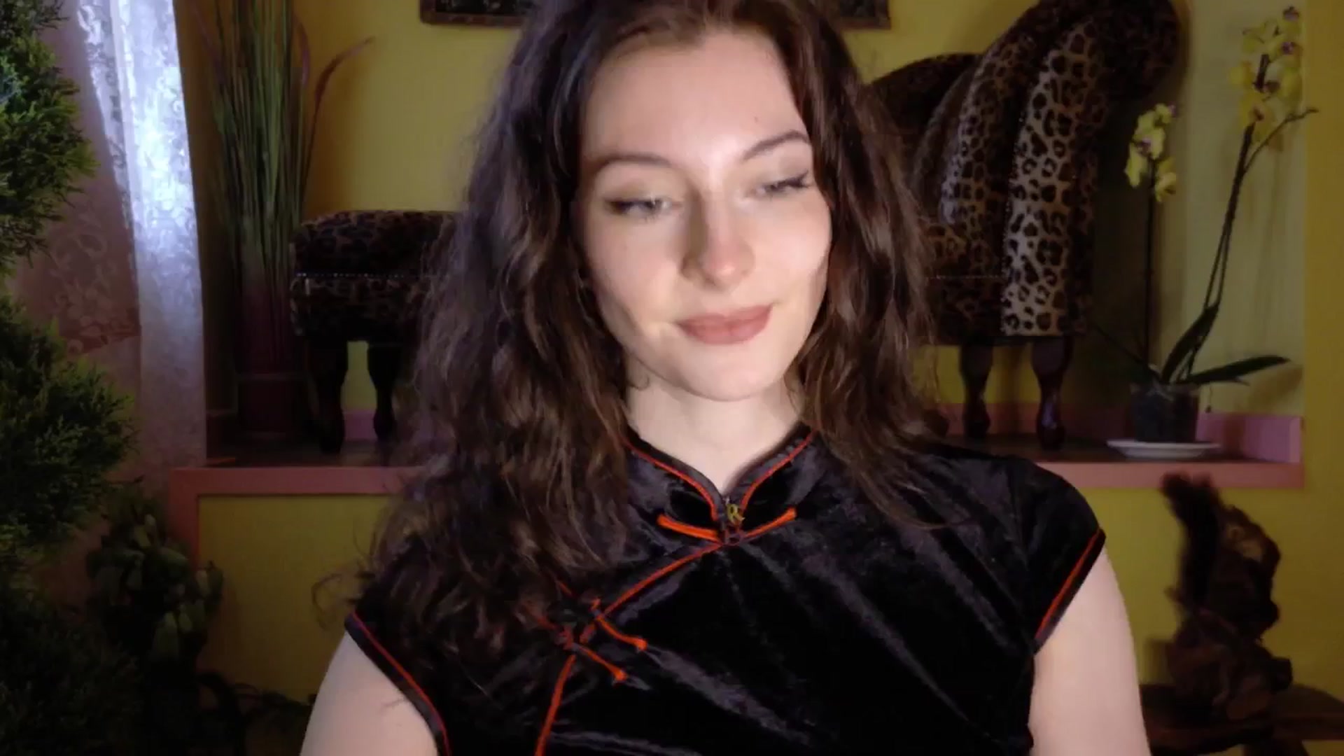 Gallery image thumbnail from porcelaincity's myfreecams stream on, 06/09/2025, 20:26 image 12 of 20