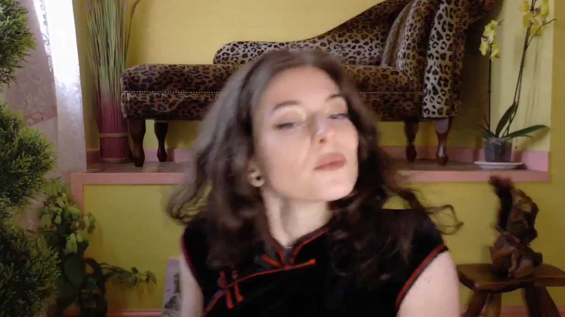 Gallery image thumbnail from porcelaincity's myfreecams stream on, 06/09/2025, 20:26 image 4 of 20
