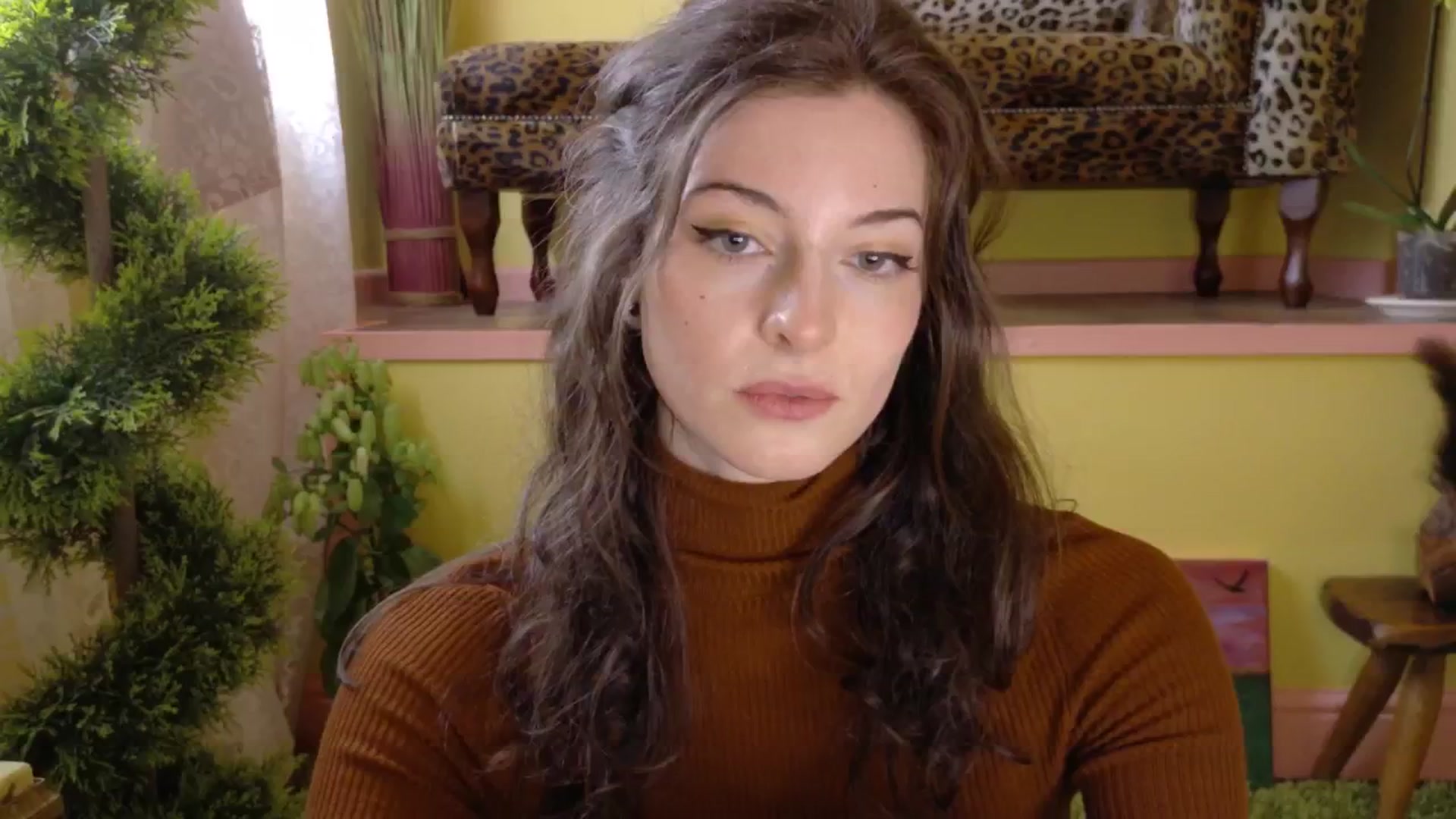 Gallery image thumbnail from porcelaincity's myfreecams stream on, 06/10/2025, 17:34 image 20 of 20