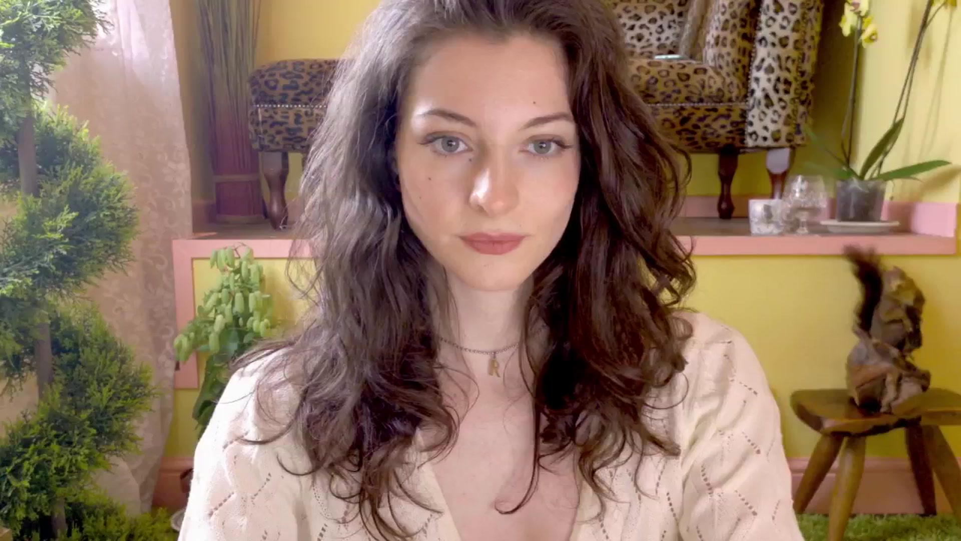 Gallery image thumbnail from porcelaincity's myfreecams stream on, 06/11/2025, 15:30 image 18 of 20