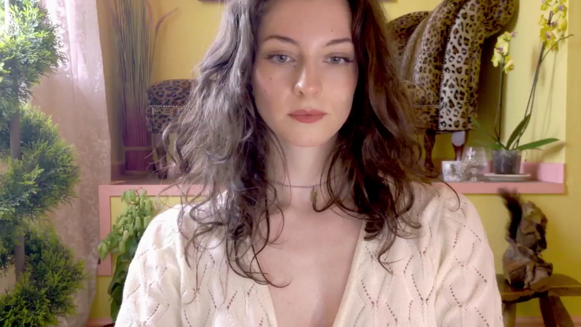 Gallery image thumbnail from porcelaincity's myfreecams stream on, 06/11/2025, 15:30 image 3 of 20