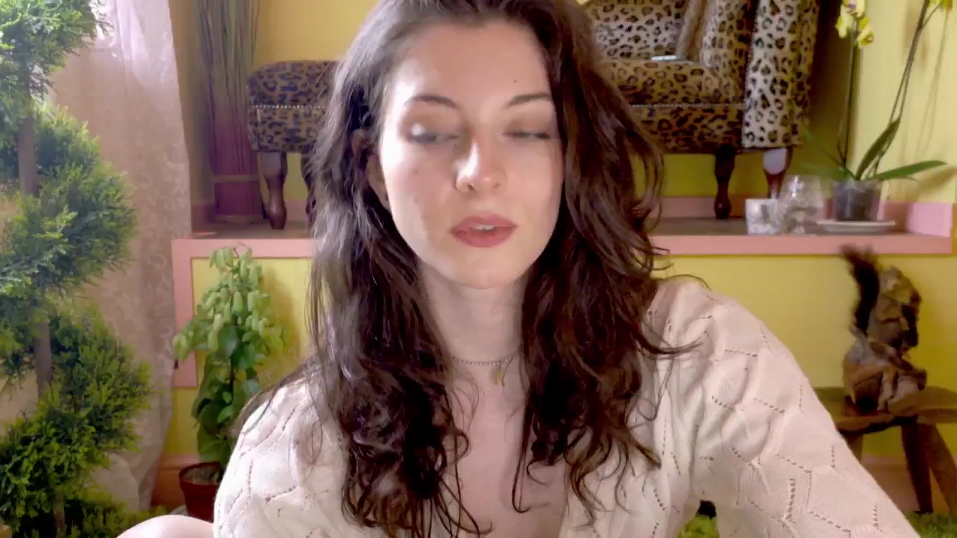 Gallery image thumbnail from porcelaincity's myfreecams stream on, 06/11/2025, 15:30 image 20 of 20