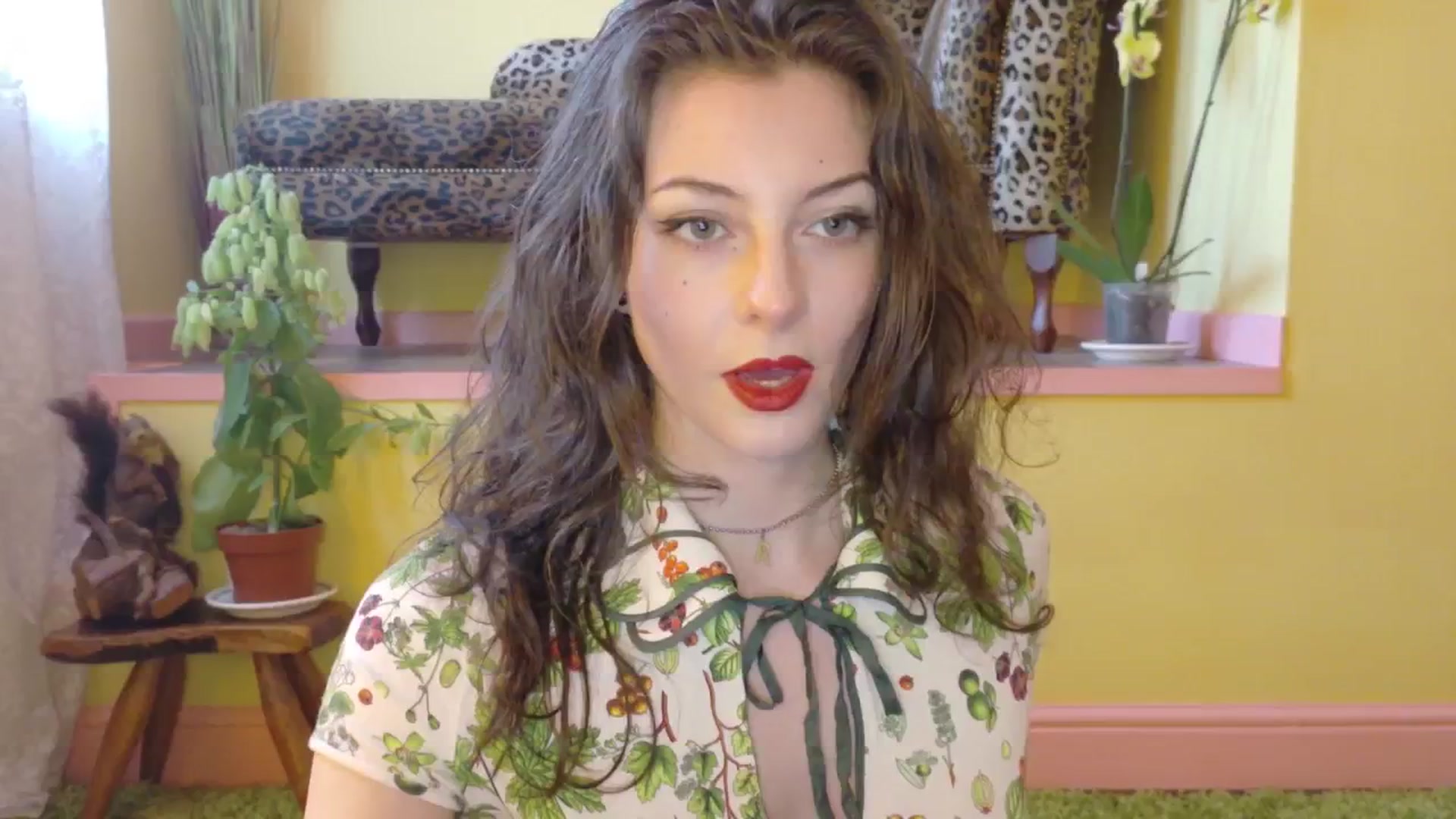 Gallery image thumbnail from porcelaincity's myfreecams stream on, 06/20/2025, 20:45 image 1 of 20