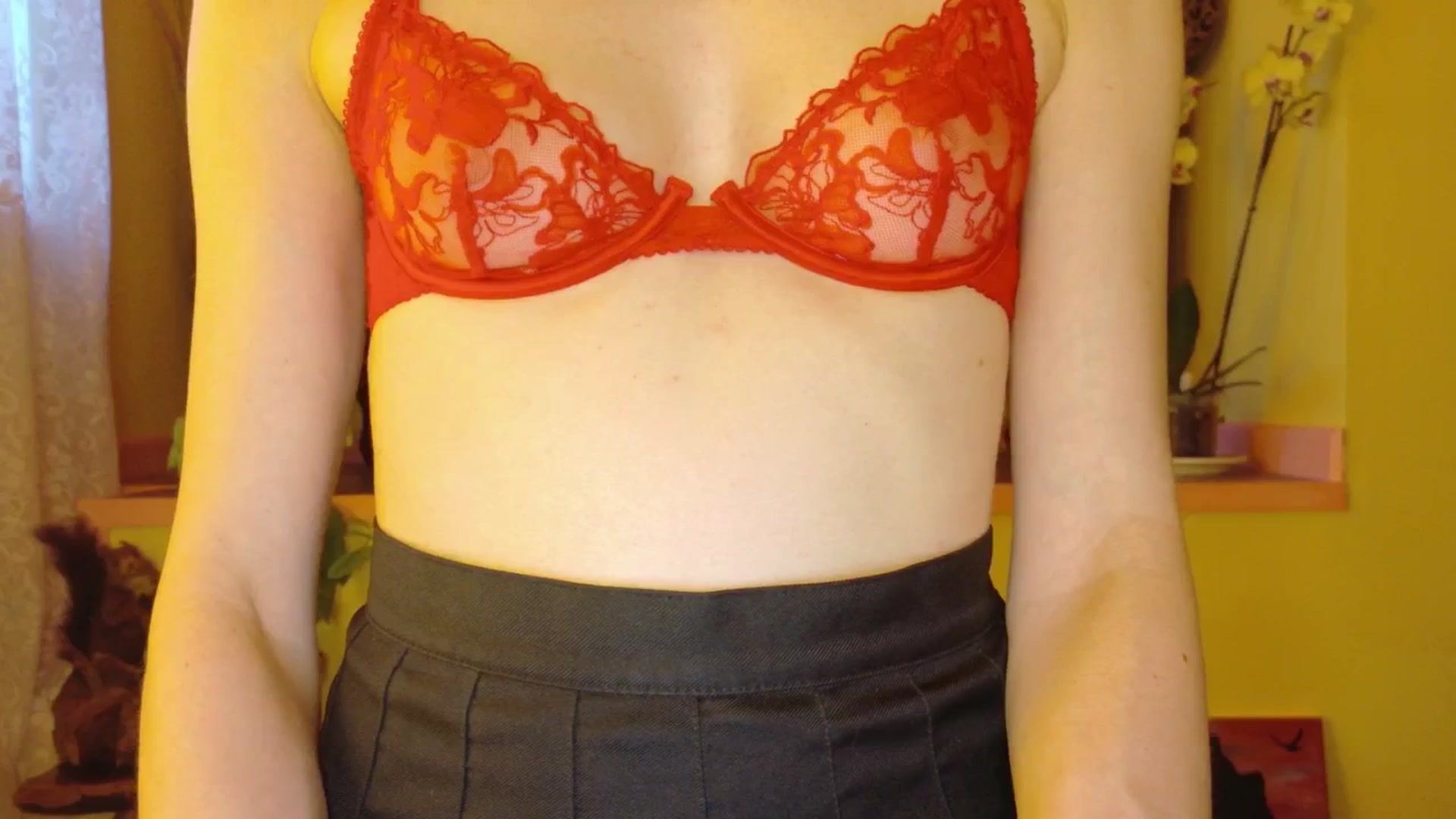 Gallery image thumbnail from porcelaincity's myfreecams stream on, 06/20/2025, 20:45 image 19 of 20