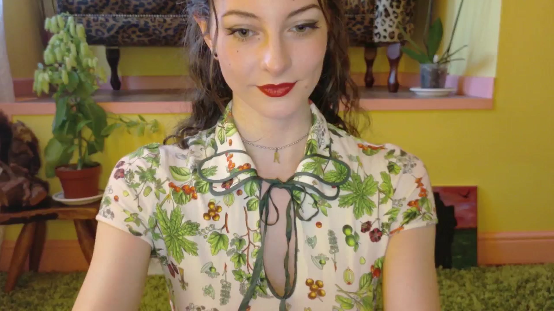 Gallery image thumbnail from porcelaincity's myfreecams stream on, 06/20/2025, 20:45 image 8 of 20