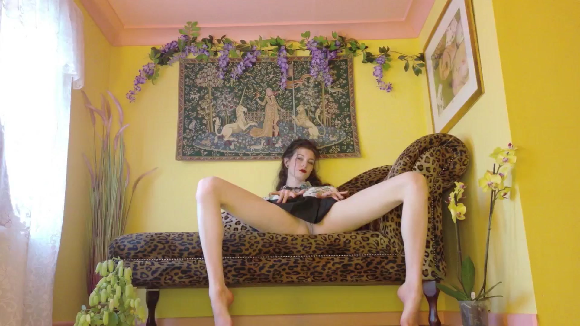 Gallery image thumbnail from porcelaincity's myfreecams stream on, 06/20/2025, 20:45 image 13 of 20