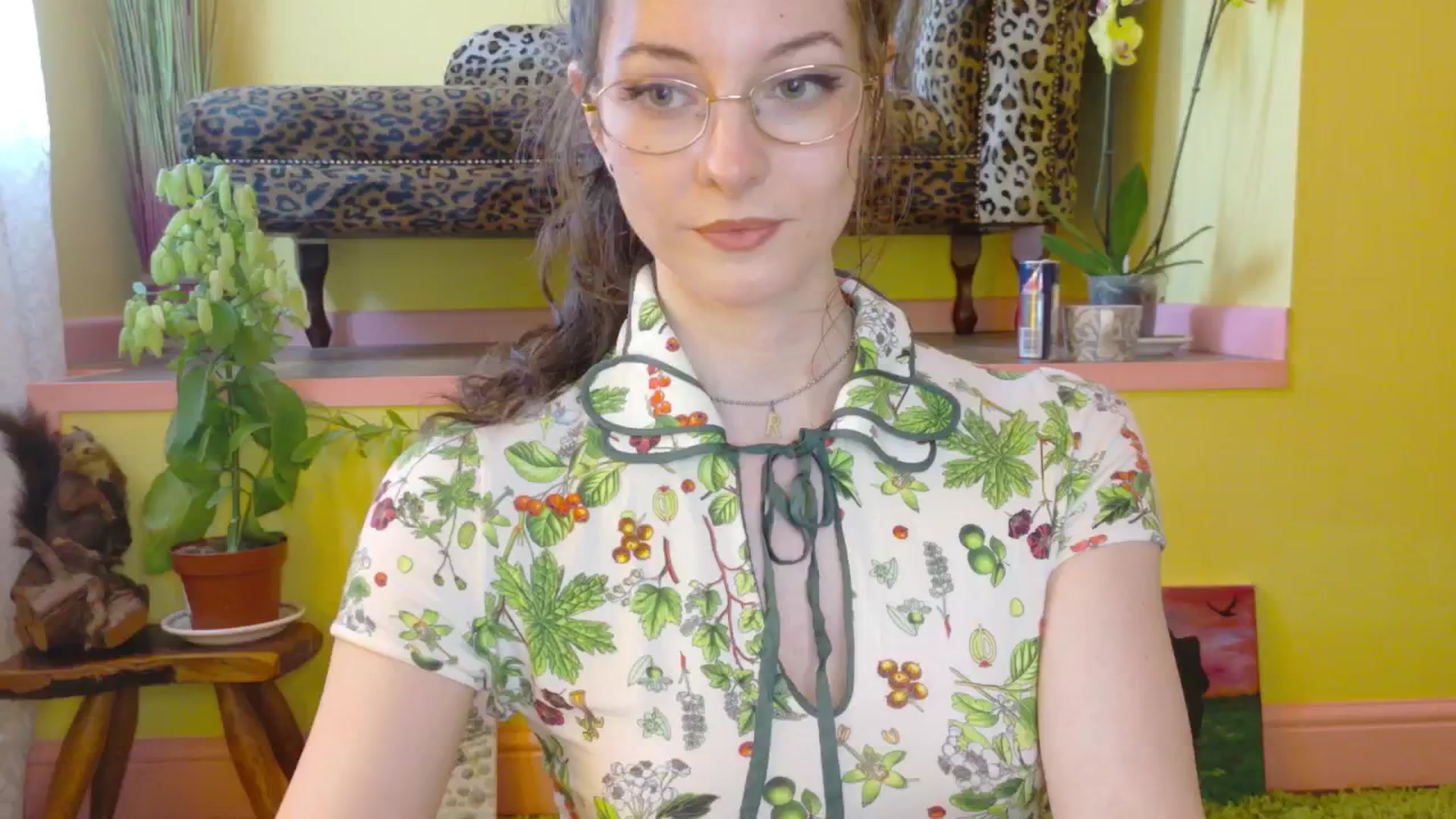 Gallery image thumbnail from porcelaincity's myfreecams stream on, 06/23/2025, 16:41 image 20 of 20