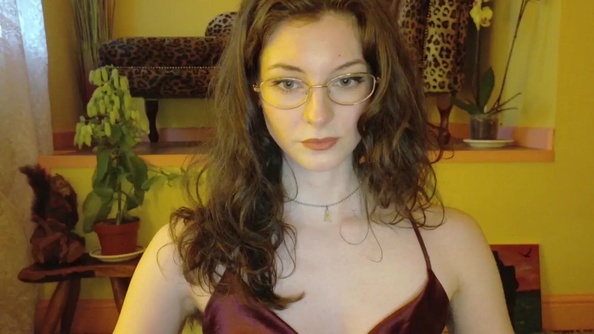Gallery image thumbnail from porcelaincity's myfreecams stream on, 06/24/2025, 20:07 image 16 of 20