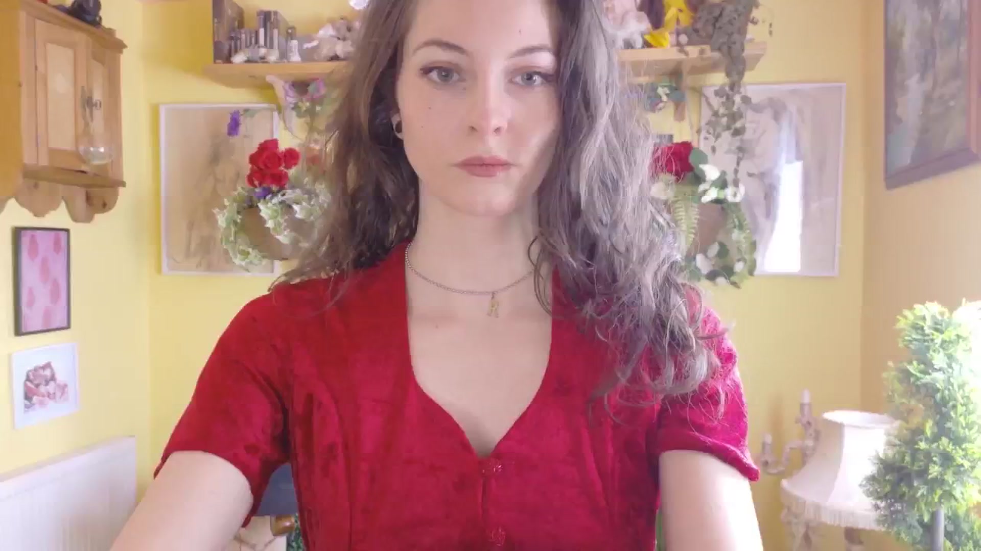 Gallery image thumbnail from porcelaincity's myfreecams stream on, 06/26/2025, 11:33 image 6 of 20