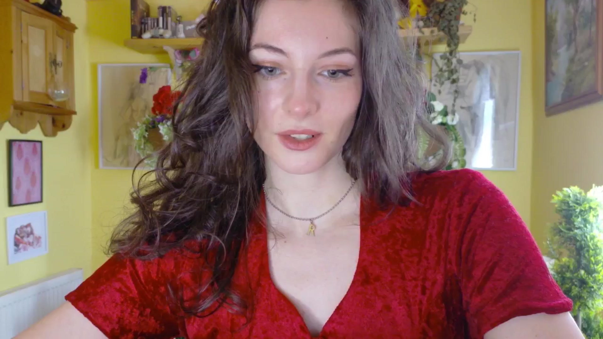 Gallery image thumbnail from porcelaincity's myfreecams stream on, 06/26/2025, 11:33 image 15 of 20