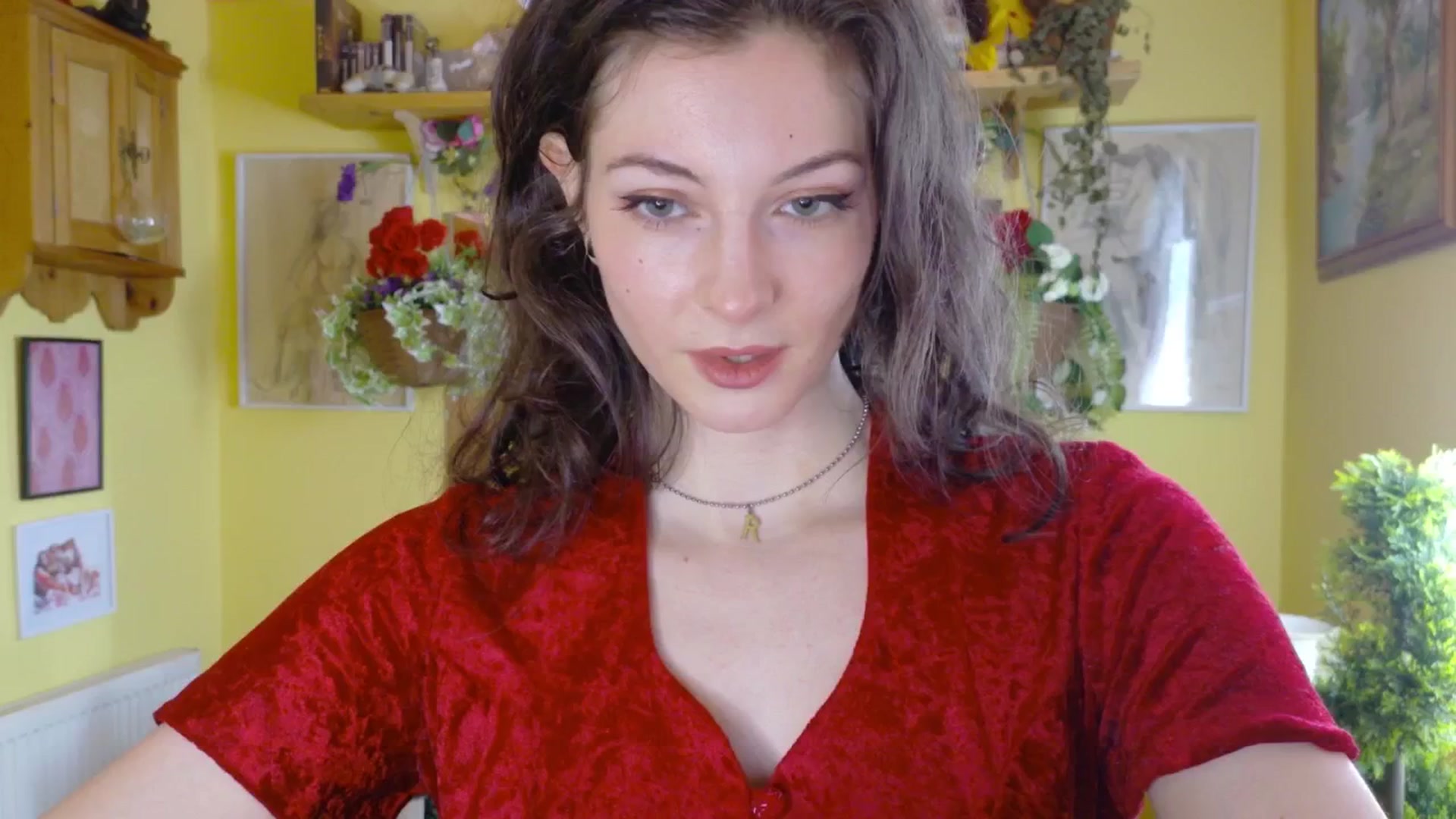 Gallery image thumbnail from porcelaincity's myfreecams stream on, 06/26/2025, 11:33 image 19 of 20