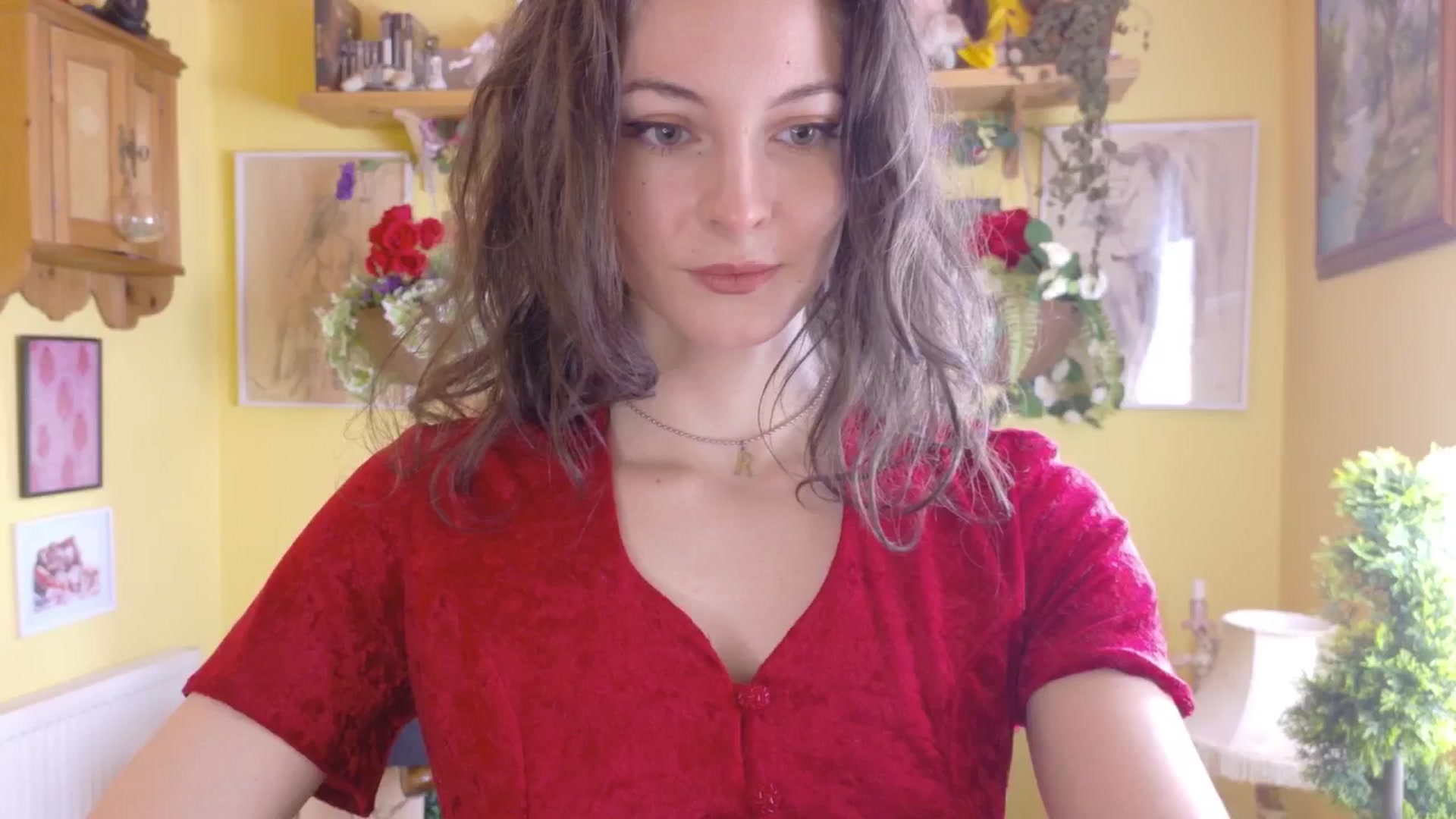 Gallery image thumbnail from porcelaincity's myfreecams stream on, 06/26/2025, 11:33 image 8 of 20