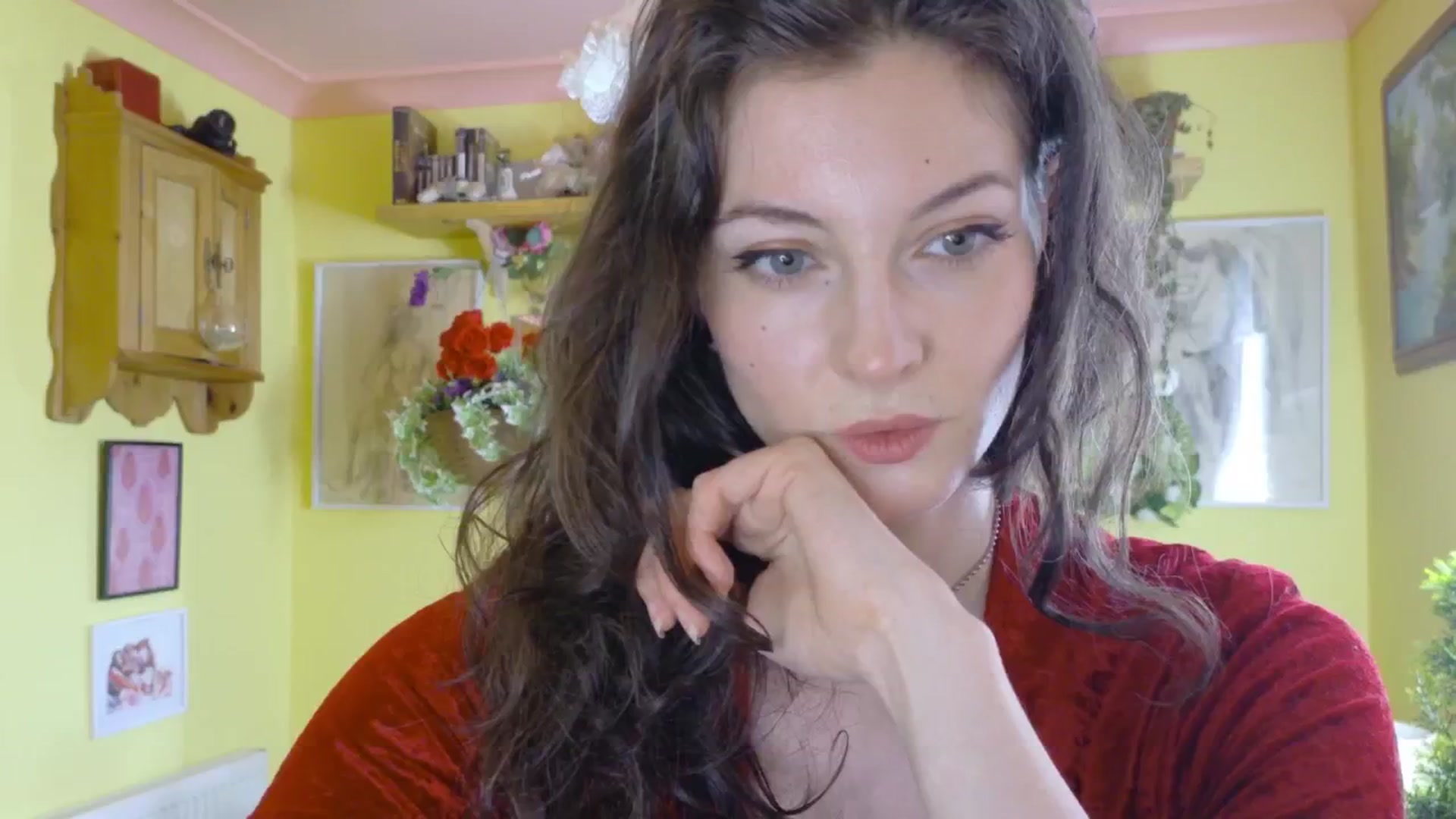 Gallery image thumbnail from porcelaincity's myfreecams stream on, 06/26/2025, 12:47 image 18 of 20