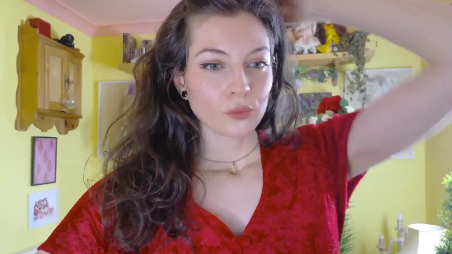 Gallery image thumbnail from porcelaincity's myfreecams stream on, 06/26/2025, 12:47 image 17 of 20