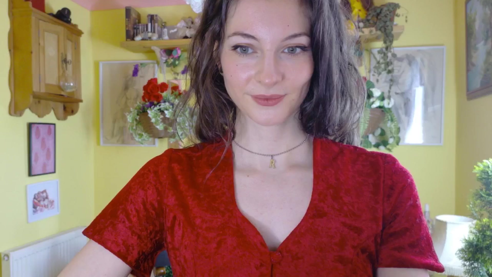 Gallery image thumbnail from porcelaincity's myfreecams stream on, 06/26/2025, 12:47 image 10 of 20