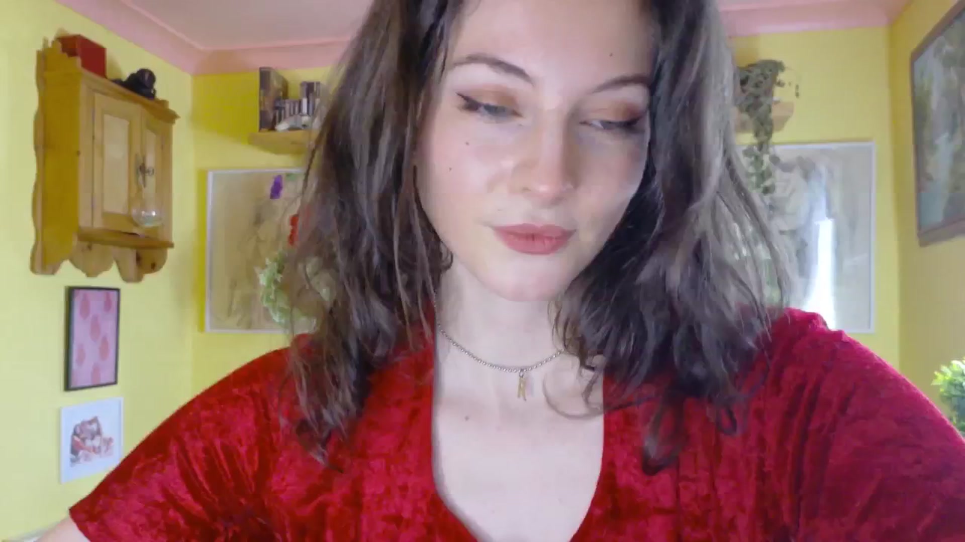 Gallery image thumbnail from porcelaincity's myfreecams stream on, 06/26/2025, 12:47 image 8 of 20