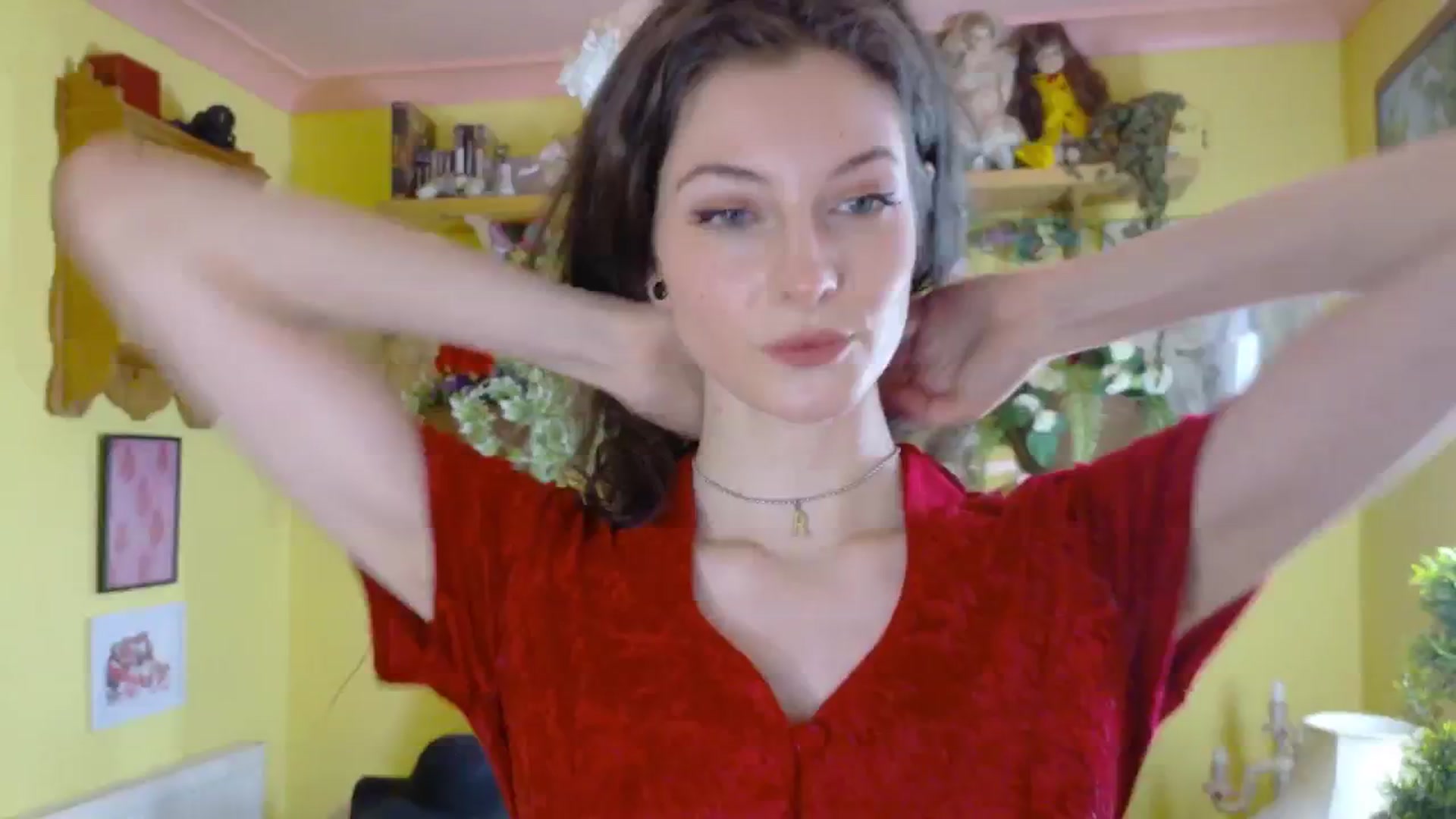 Gallery image thumbnail from porcelaincity's myfreecams stream on, 06/26/2025, 12:47 image 9 of 20