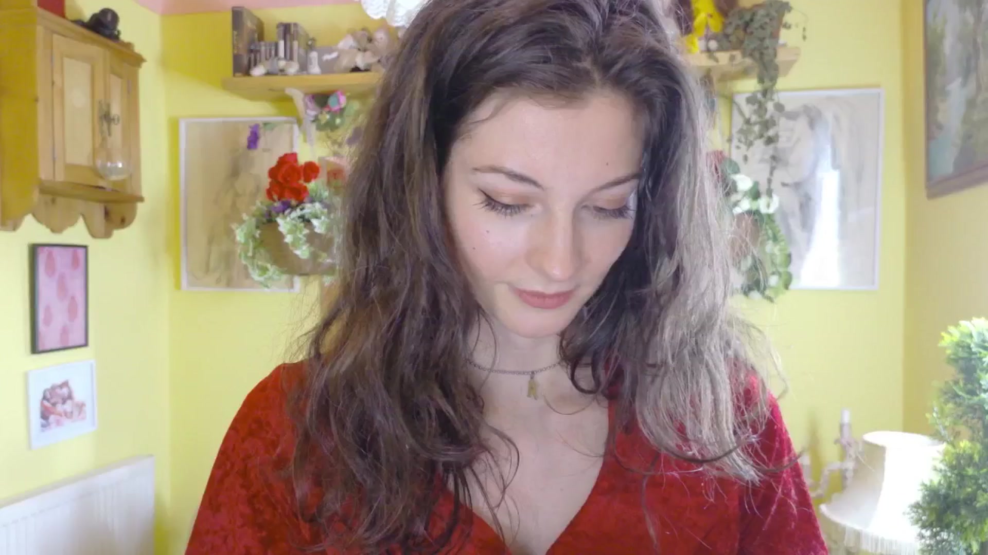 Gallery image thumbnail from porcelaincity's myfreecams stream on, 06/26/2025, 14:22 image 10 of 20
