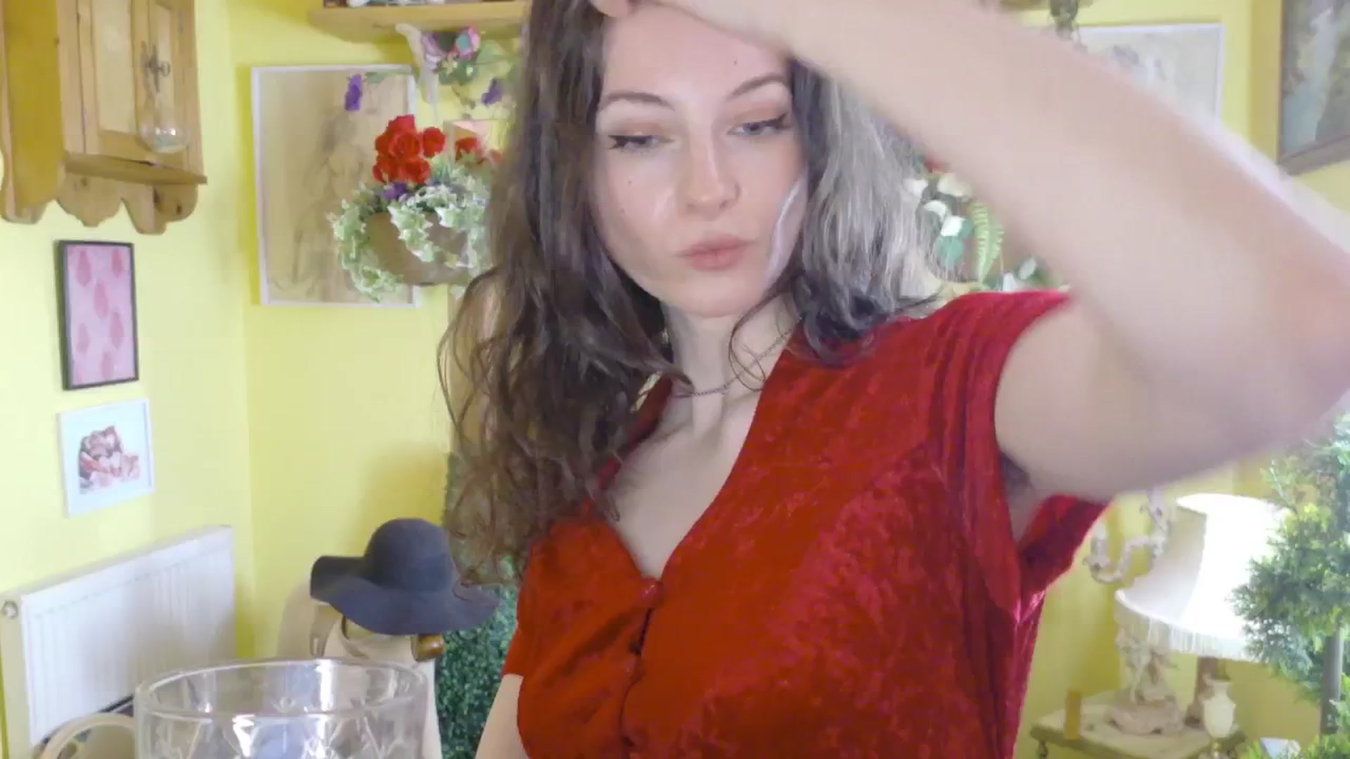 Gallery image thumbnail from porcelaincity's myfreecams stream on, 06/26/2025, 14:22 image 16 of 20