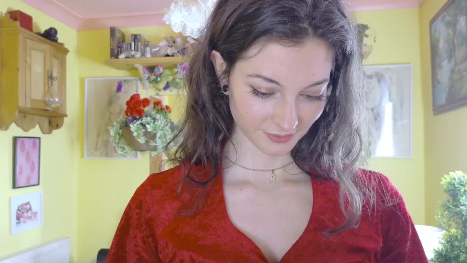 Gallery image thumbnail from porcelaincity's myfreecams stream on, 06/26/2025, 14:22 image 13 of 20
