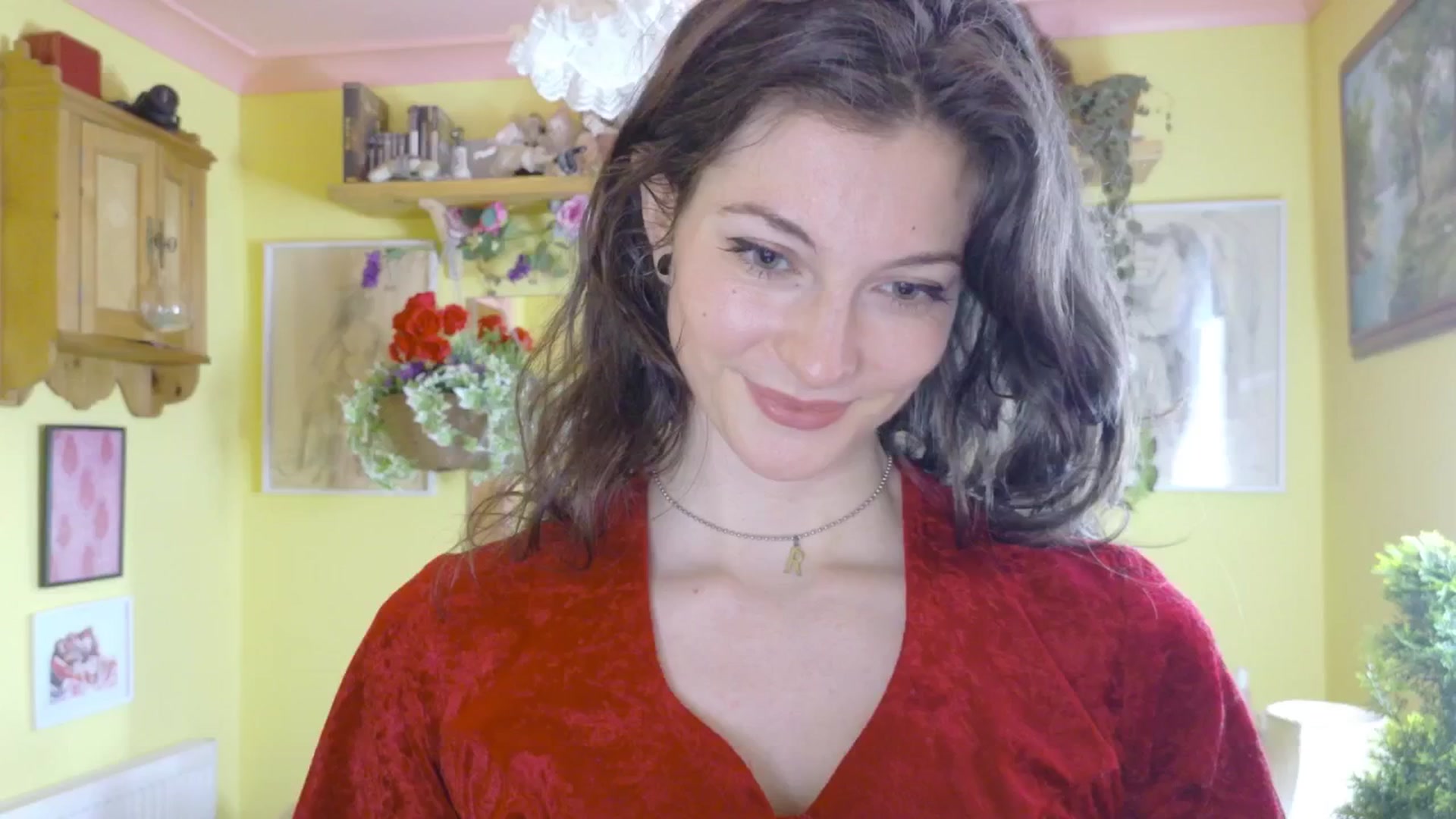 Gallery image thumbnail from porcelaincity's myfreecams stream on, 06/26/2025, 14:22 image 14 of 20