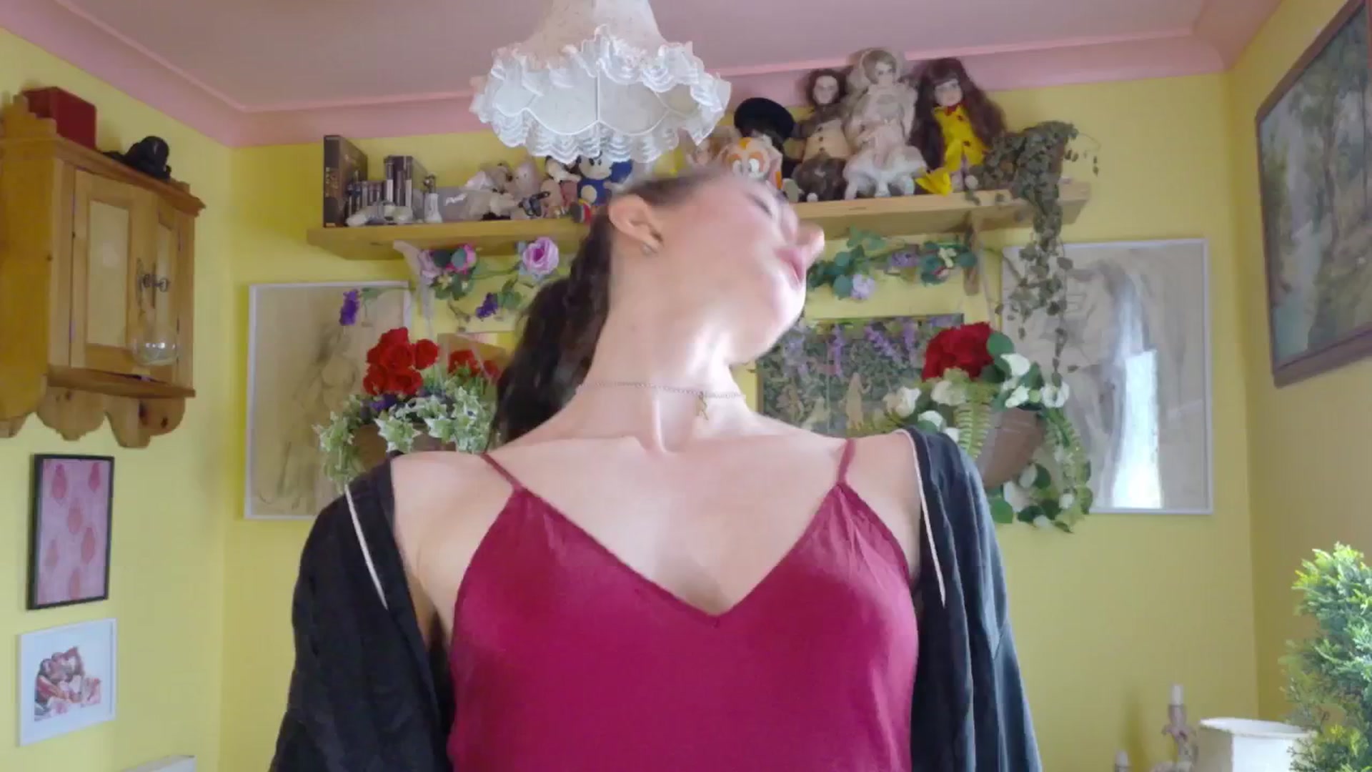 Gallery image thumbnail from porcelaincity's myfreecams stream on, 07/01/2025, 14:38 image 19 of 20