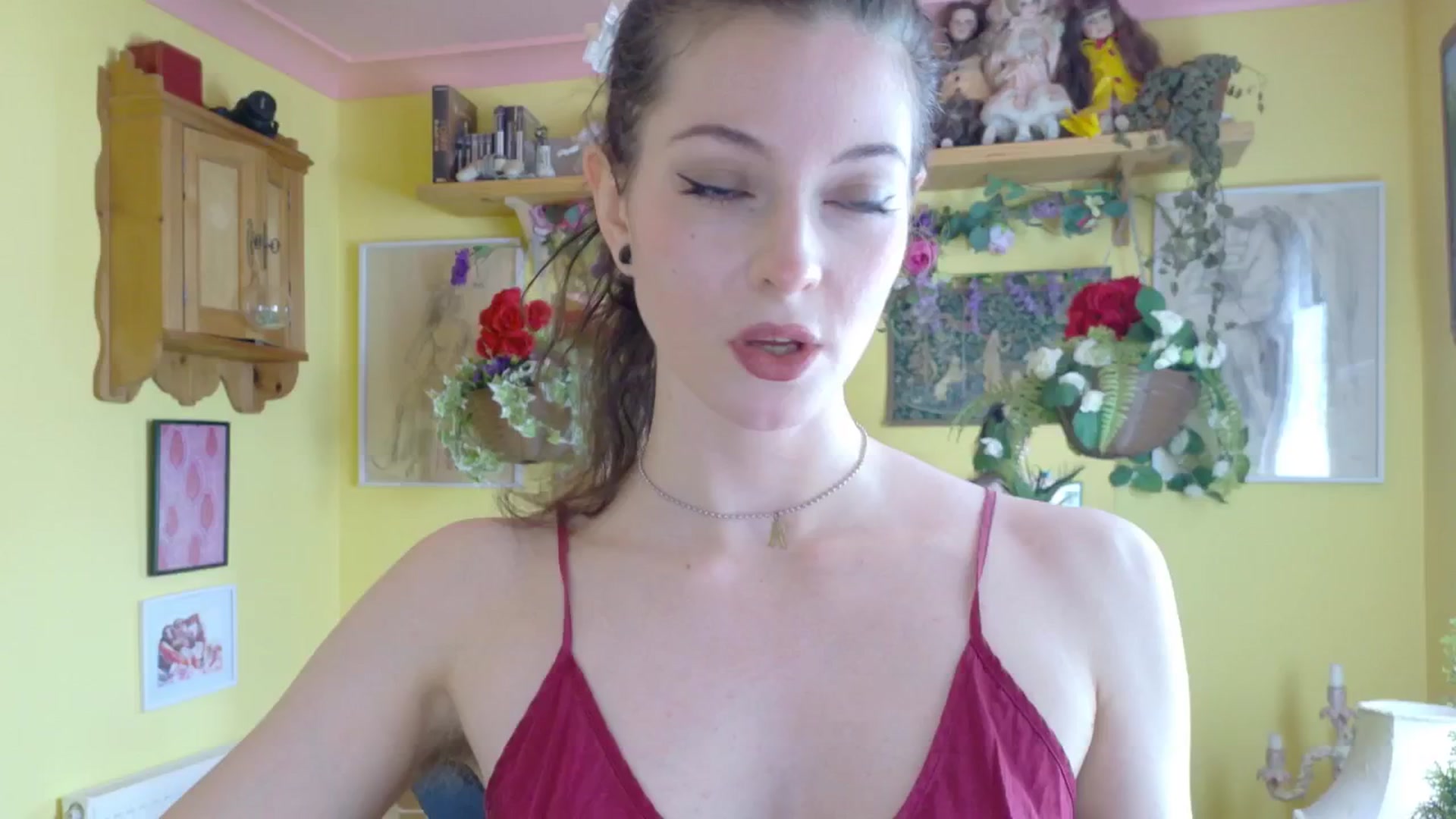 Gallery image thumbnail from porcelaincity's myfreecams stream on, 07/01/2025, 14:38 image 5 of 20