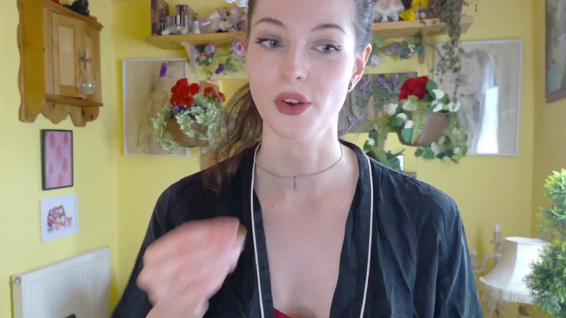Gallery image thumbnail from porcelaincity's myfreecams stream on, 07/01/2025, 14:38 image 14 of 20