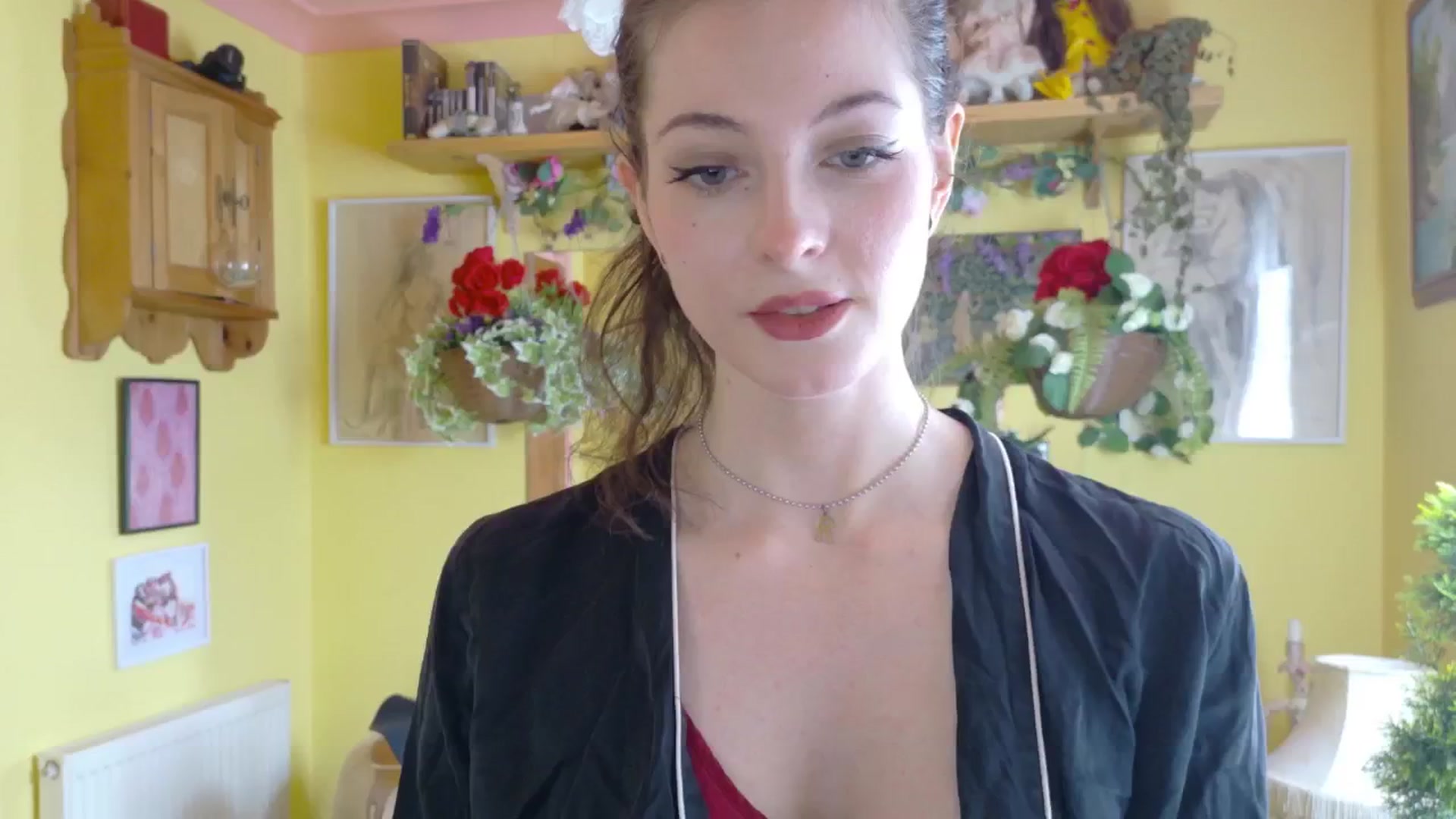 Gallery image thumbnail from porcelaincity's myfreecams stream on, 07/01/2025, 14:38 image 11 of 20
