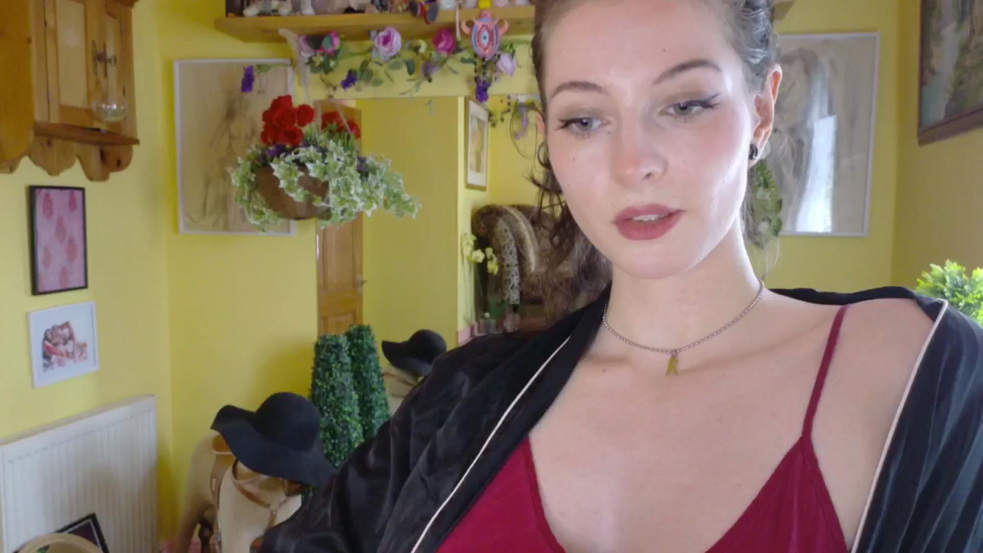 Gallery image thumbnail from porcelaincity's myfreecams stream on, 07/01/2025, 14:38 image 20 of 20