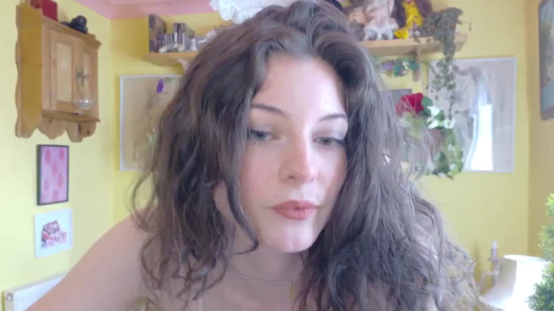 Gallery image thumbnail from porcelaincity's myfreecams stream on, 07/02/2025, 16:02 image 2 of 20