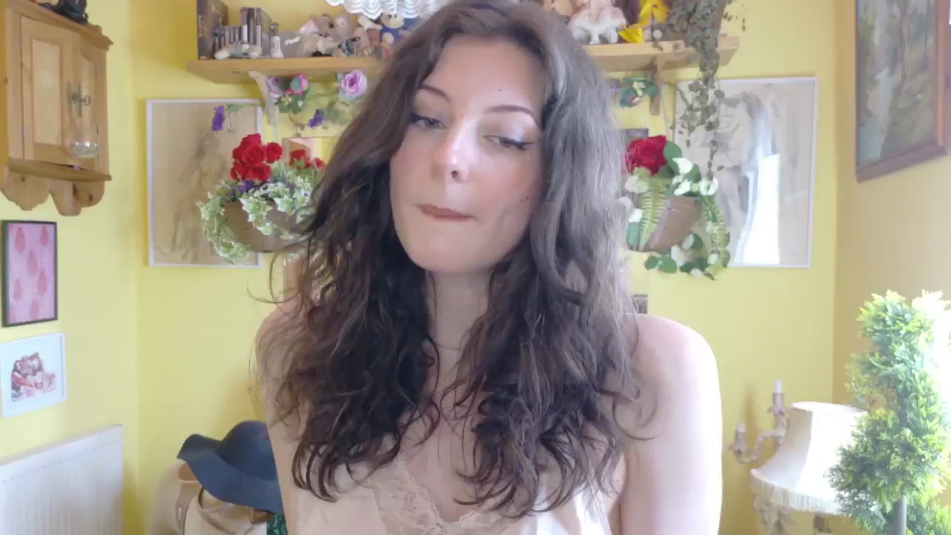 Gallery image thumbnail from porcelaincity's myfreecams stream on, 07/02/2025, 16:02 image 14 of 20