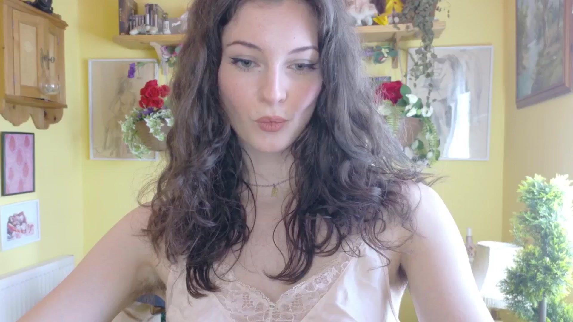 Gallery image thumbnail from porcelaincity's myfreecams stream on, 07/02/2025, 16:02 image 15 of 20