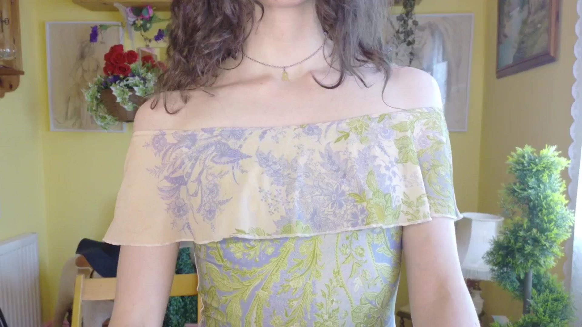 Gallery image thumbnail from porcelaincity's myfreecams stream on, 07/03/2025, 23:01 image 3 of 20
