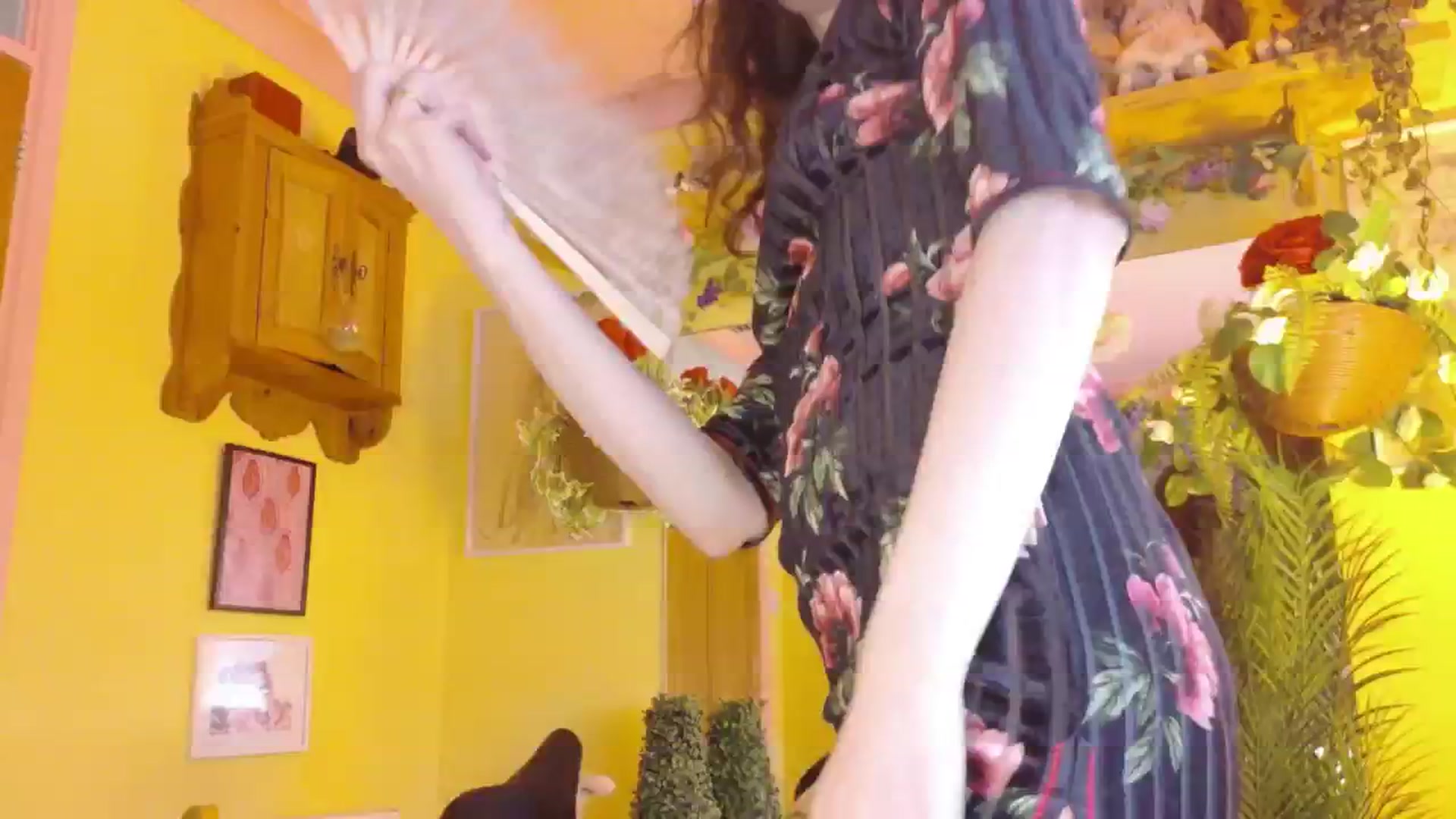 Gallery image thumbnail from porcelaincity's myfreecams stream on, 07/08/2025, 19:41 image 3 of 20