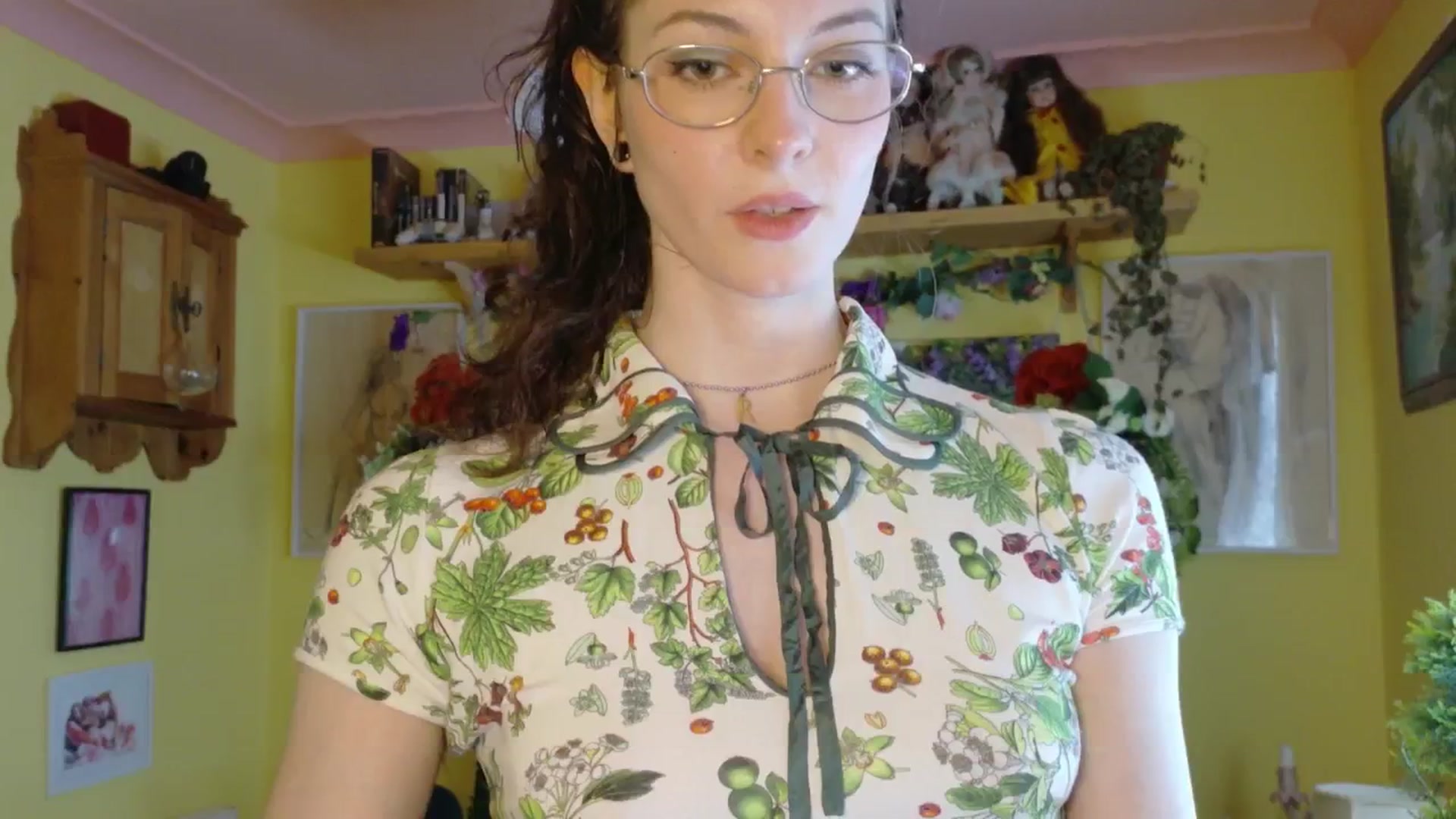 Gallery image thumbnail from porcelaincity's myfreecams stream on, 07/09/2025, 15:41 image 13 of 20