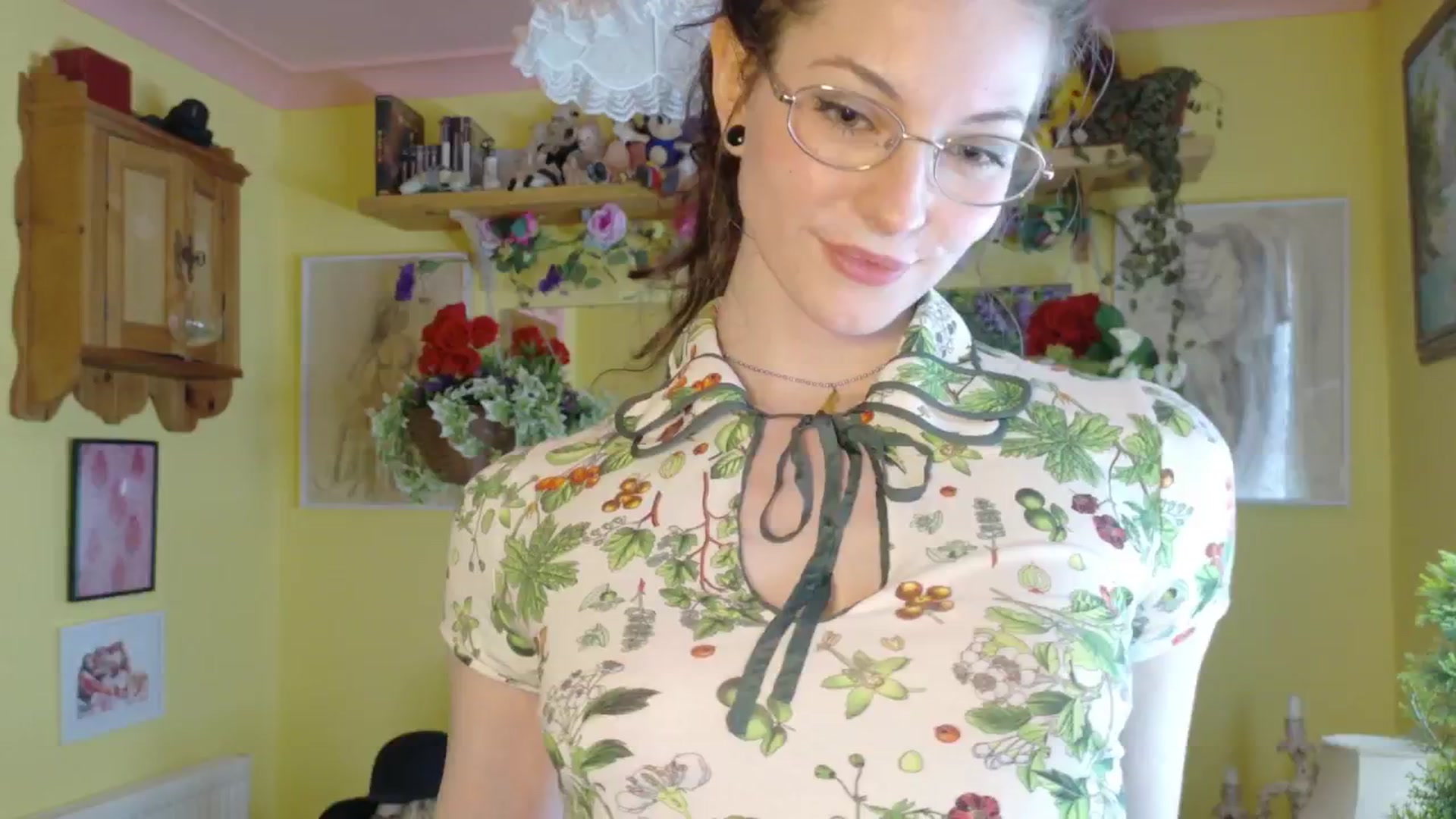 Gallery image thumbnail from porcelaincity's myfreecams stream on, 07/09/2025, 15:41 image 18 of 20