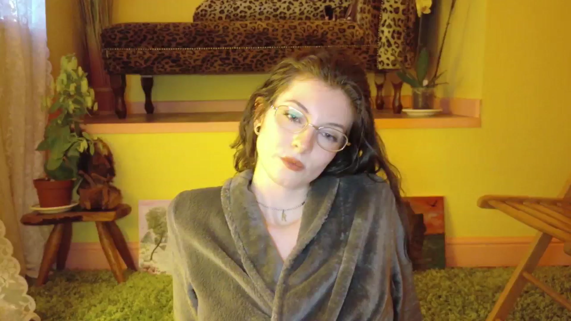 Gallery image thumbnail from porcelaincity's myfreecams stream on, 07/09/2025, 19:51 image 16 of 20