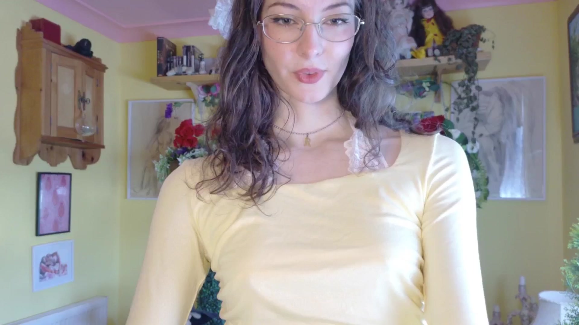Gallery image thumbnail from porcelaincity's myfreecams stream on, 07/10/2025, 10:55 image 5 of 20